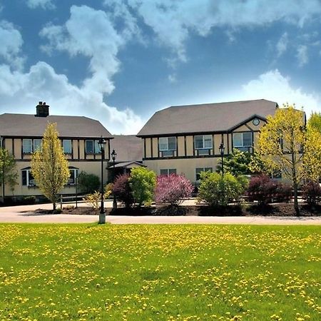 Camelot Restaurant & Inn Clarks Summit Exterior foto